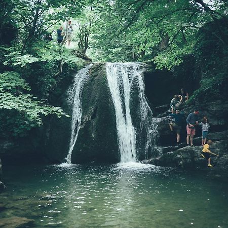 Central Malham Wellbeing Escape Hot Tub & Studio المظهر الخارجي الصورة