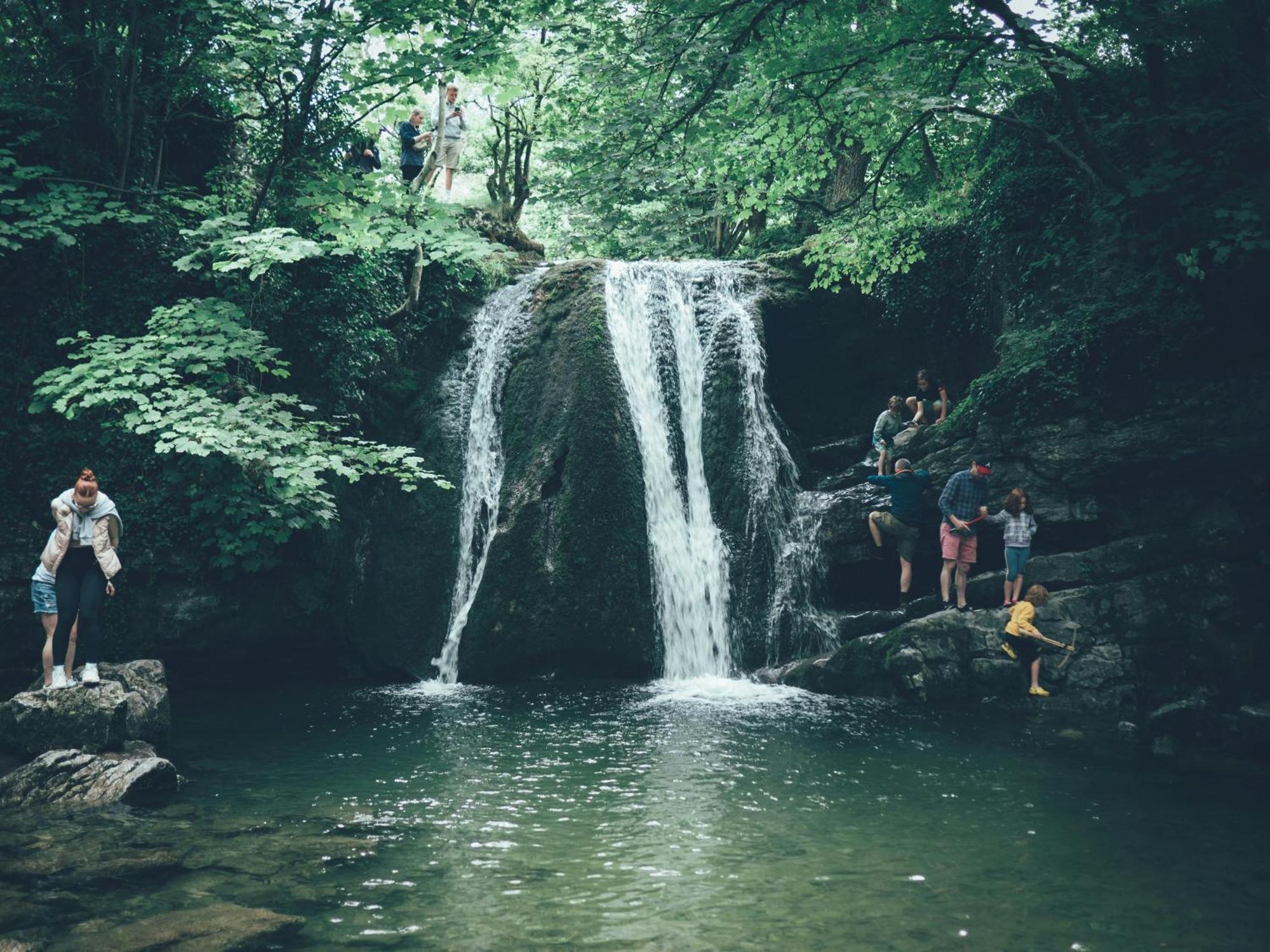 Central Malham Wellbeing Escape Hot Tub & Studio المظهر الخارجي الصورة